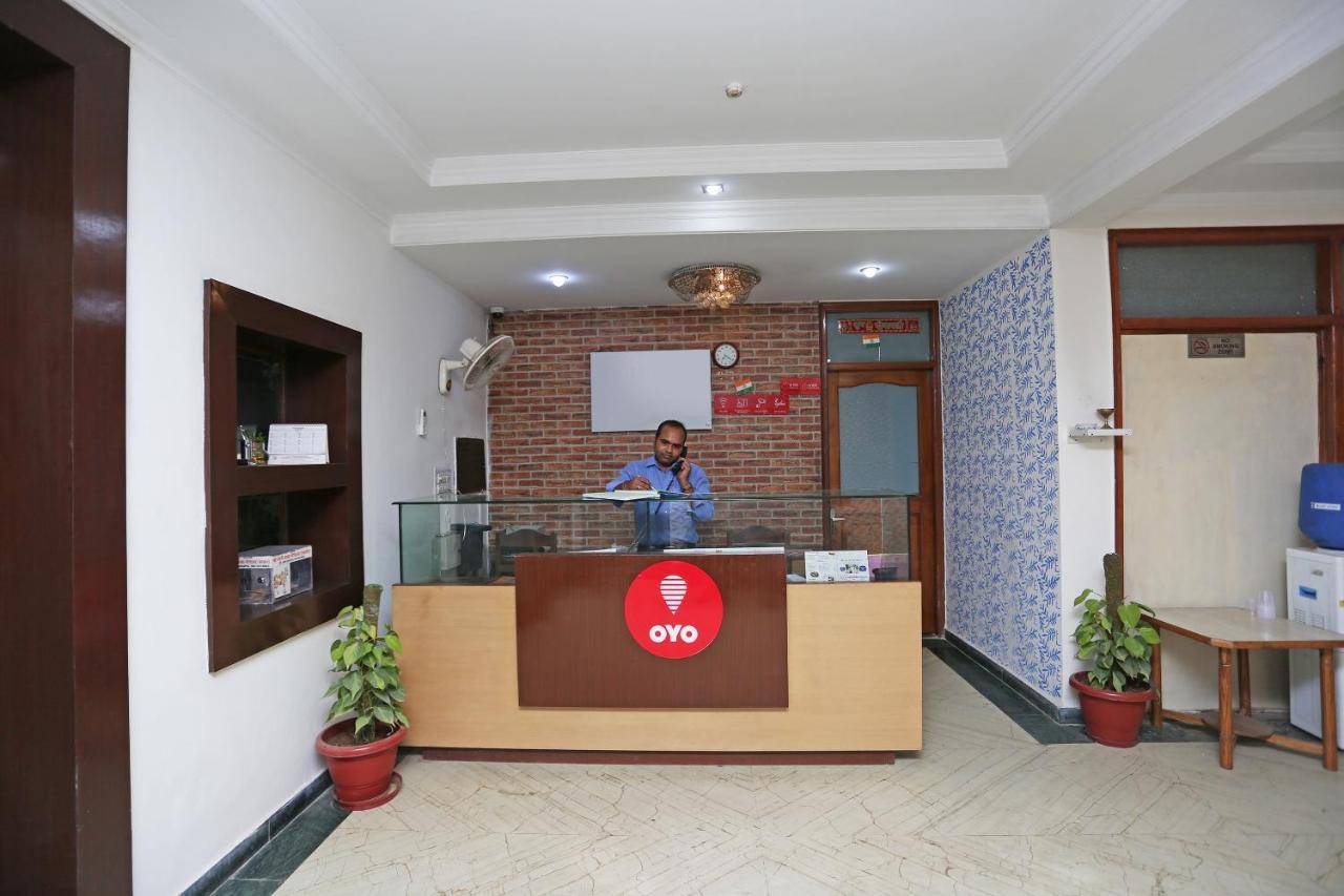 Oyo 14100 Hotel D Meridien Ґурґаон Екстер'єр фото